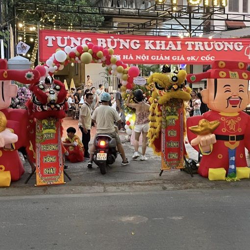 Nhờ người mở hàng khai trương