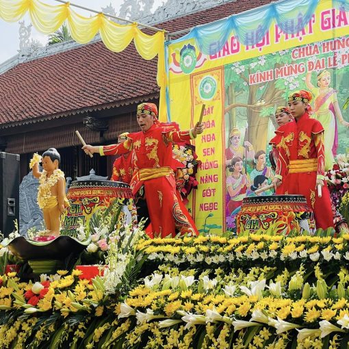 Theo em ý nghĩa của những lễ hội truyền thống là gì