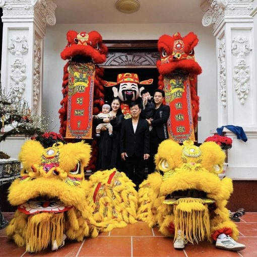 Múa lân bao nhiêu tiền?