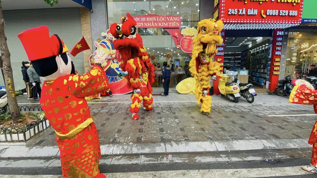 Khai trương có kiêng bà bầu?